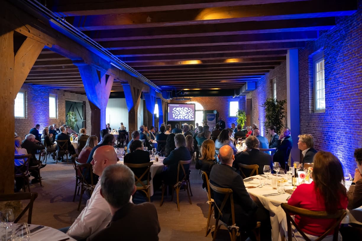 Connekt ledendiner-108