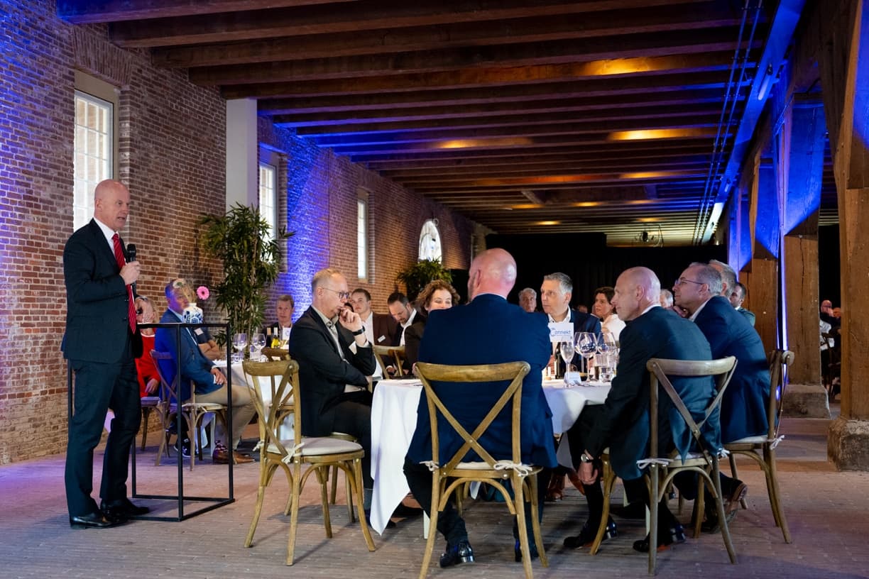 Connekt ledendiner-115