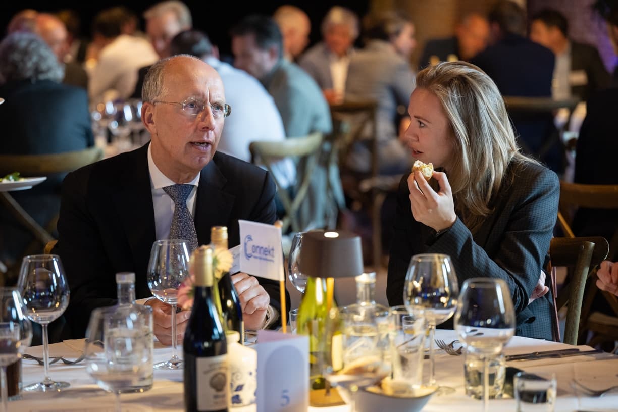 Connekt ledendiner-119