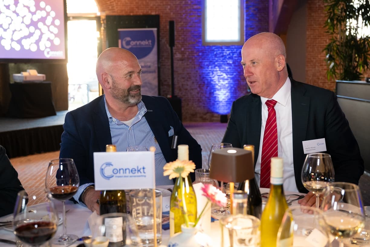 Connekt ledendiner-130