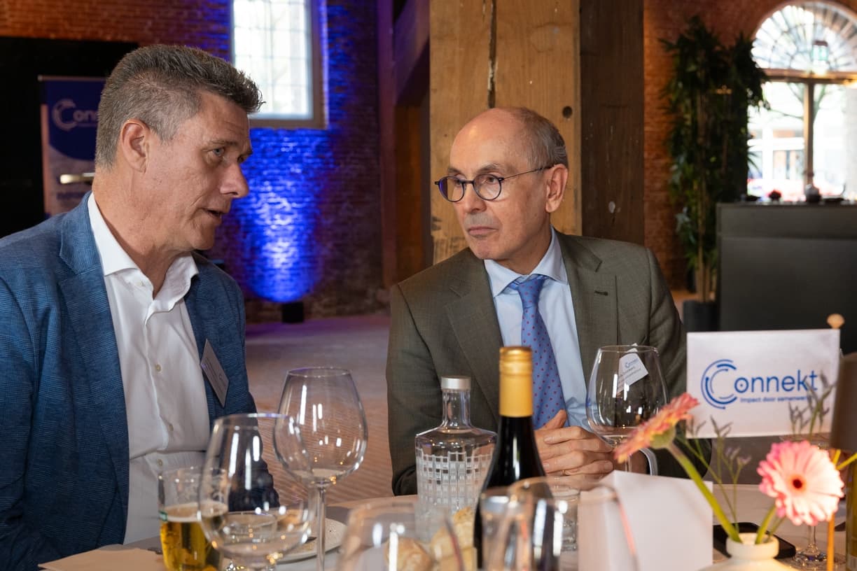 Connekt ledendiner-134