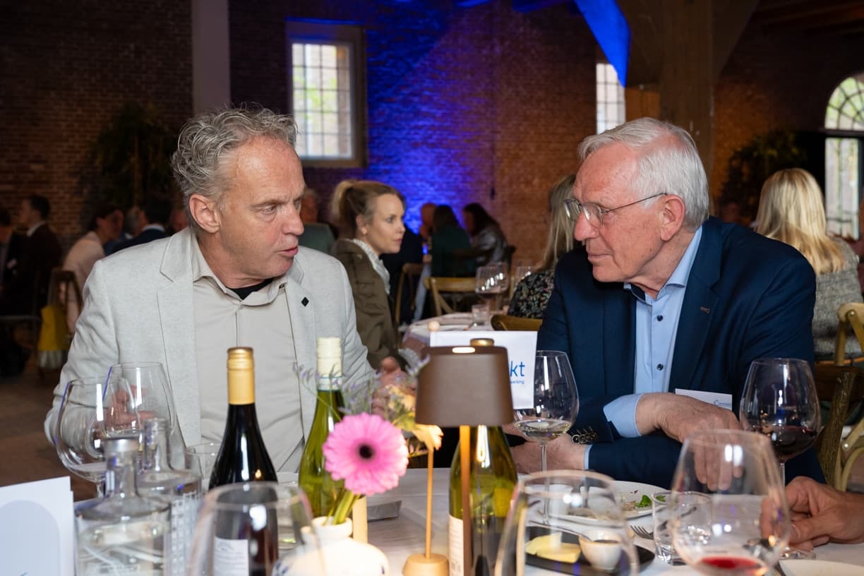 Connekt ledendiner-137