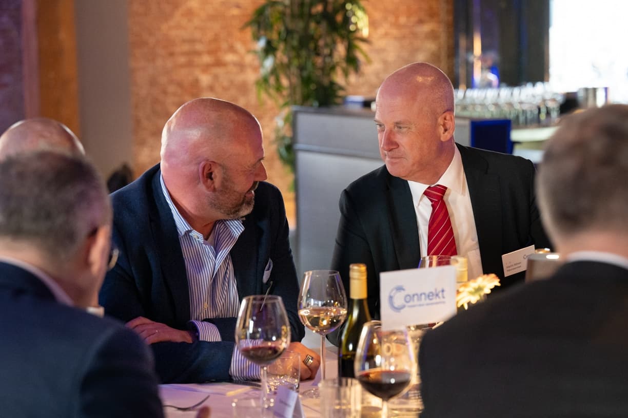 Connekt ledendiner-141