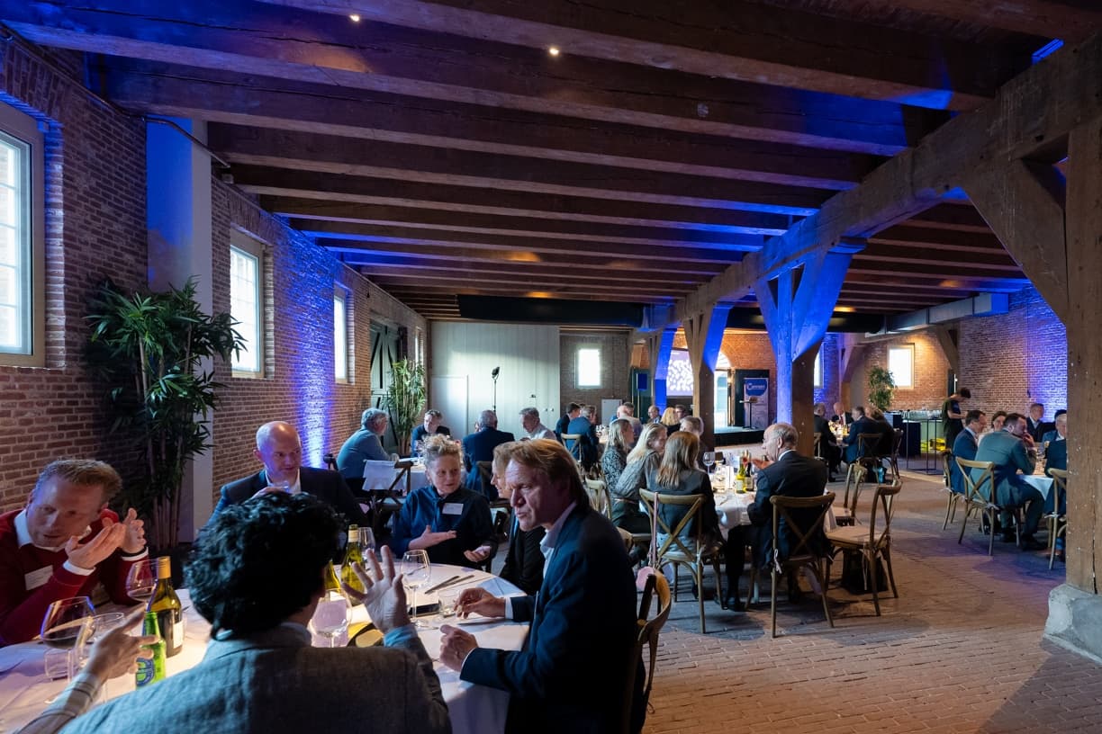 Connekt ledendiner-143