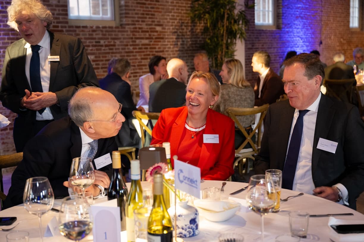 Connekt ledendiner-147