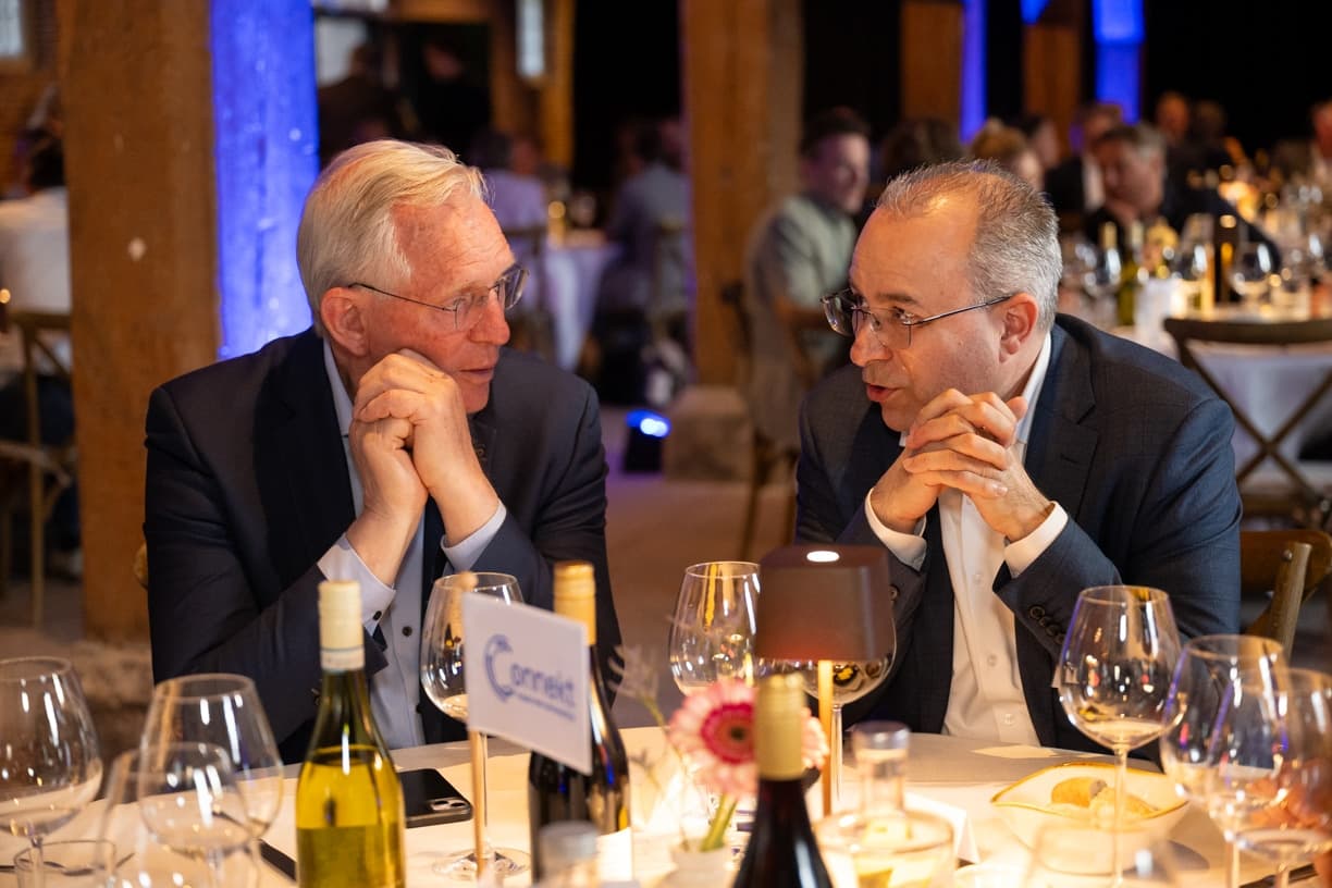 Connekt ledendiner-155