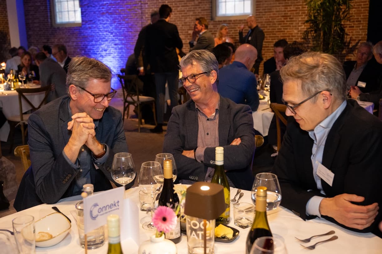 Connekt ledendiner-159