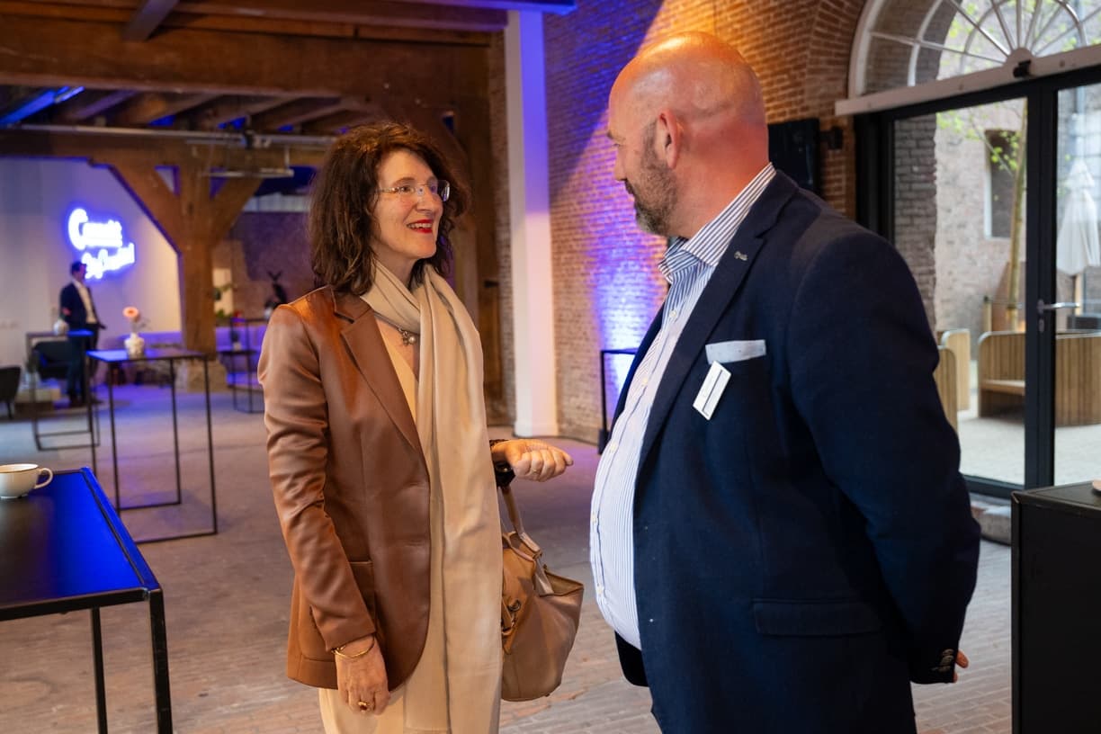 Connekt ledendiner-162