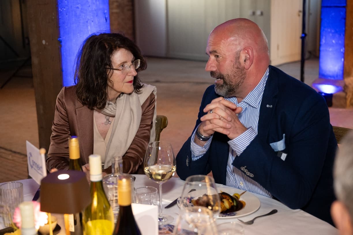 Connekt ledendiner-165