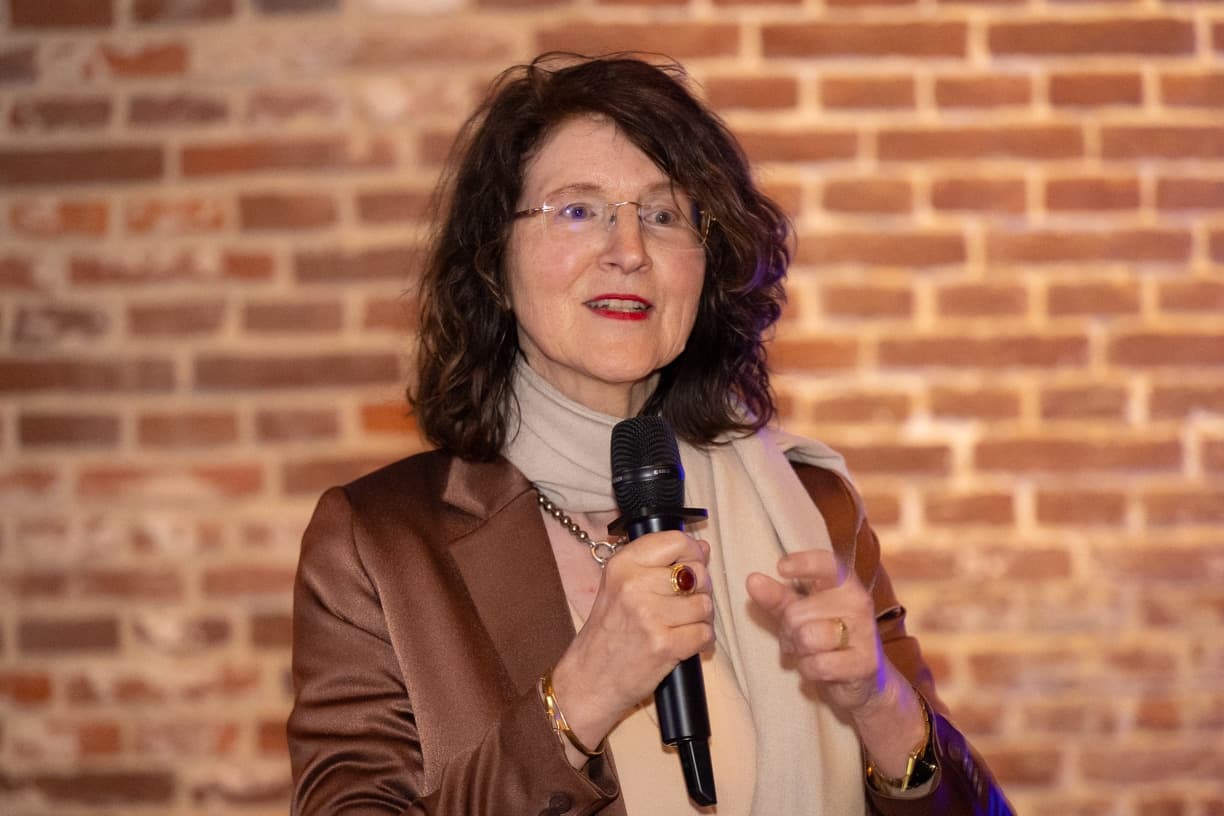 Connekt ledendiner-171