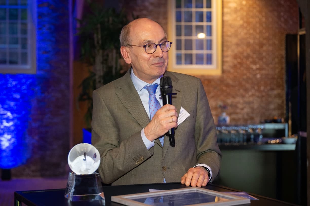 Connekt ledendiner-173