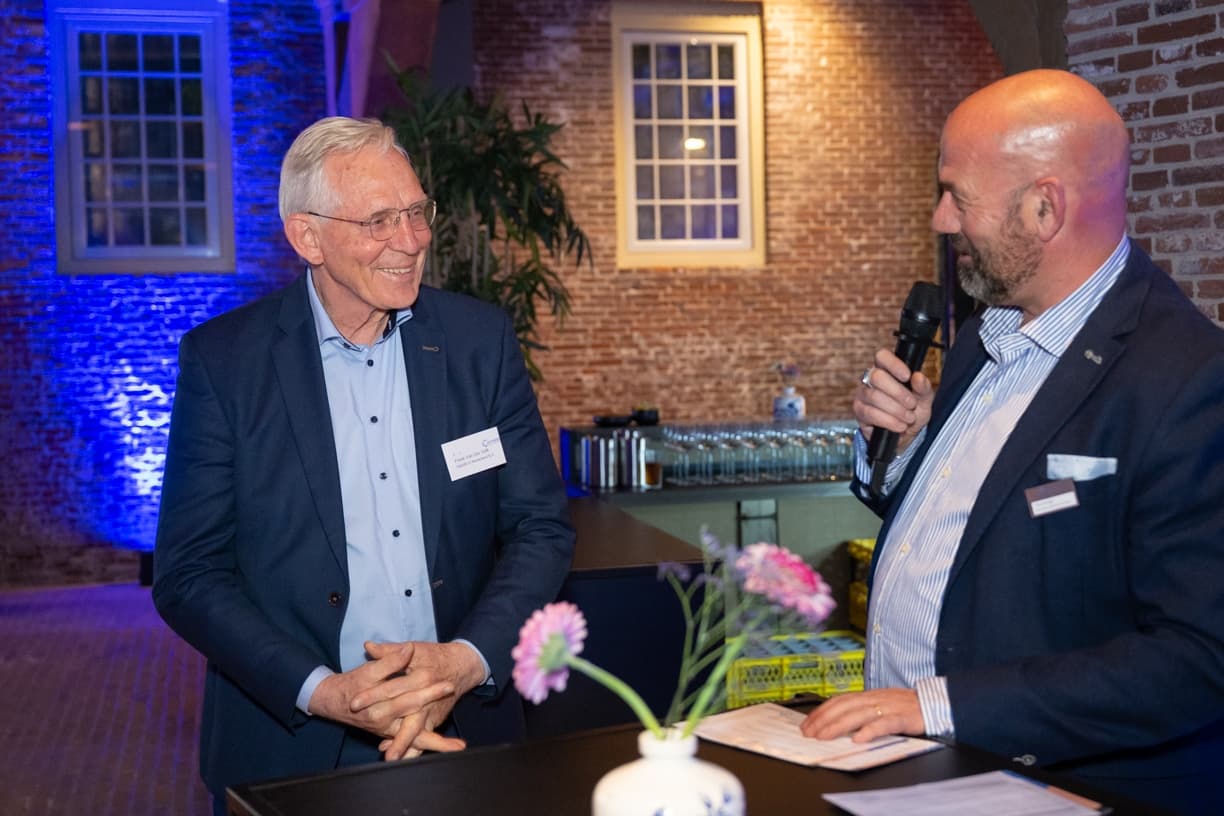 Connekt ledendiner-175