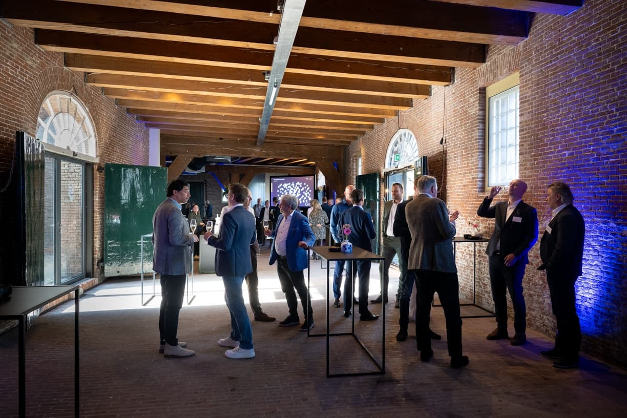 Connekt ledendiner-24