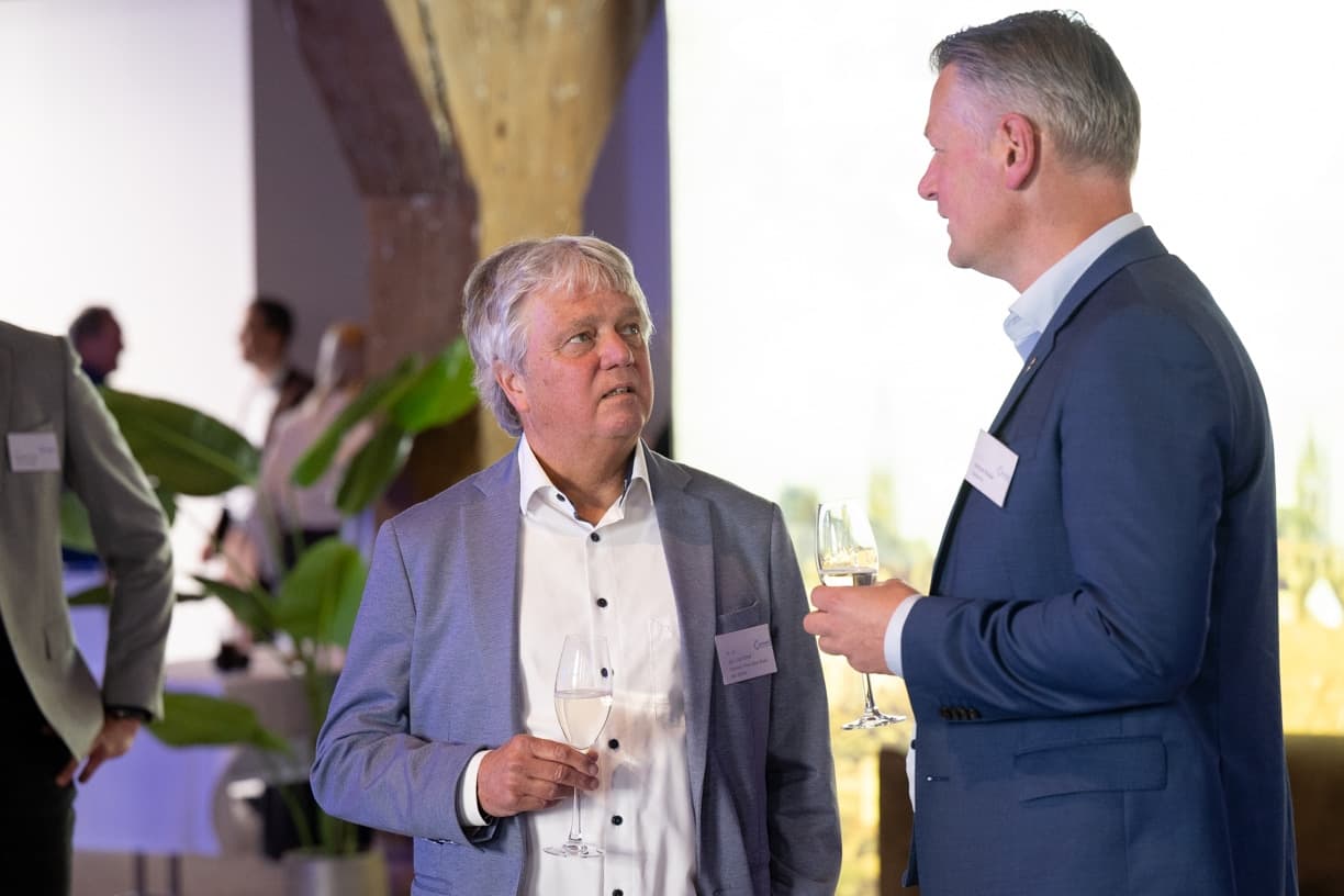 Connekt ledendiner-36