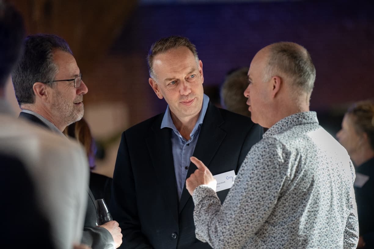 Connekt ledendiner-42