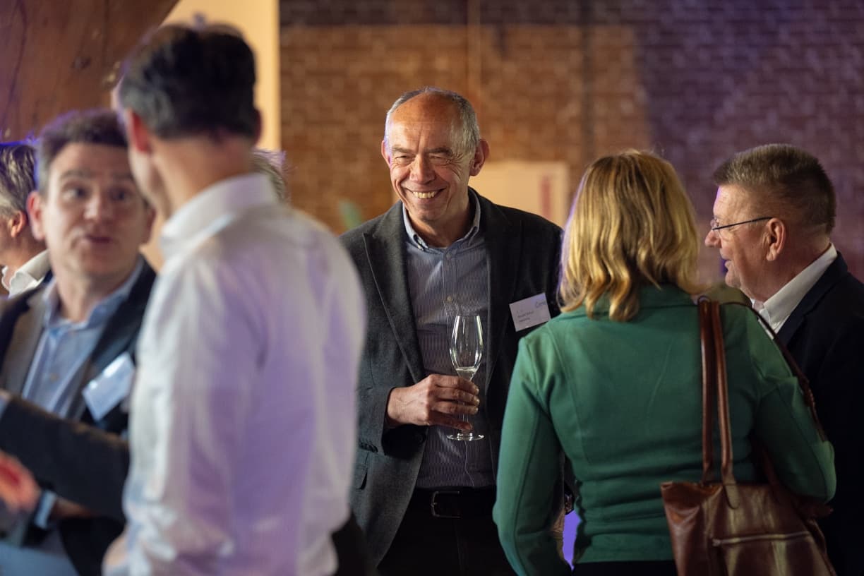 Connekt ledendiner-51