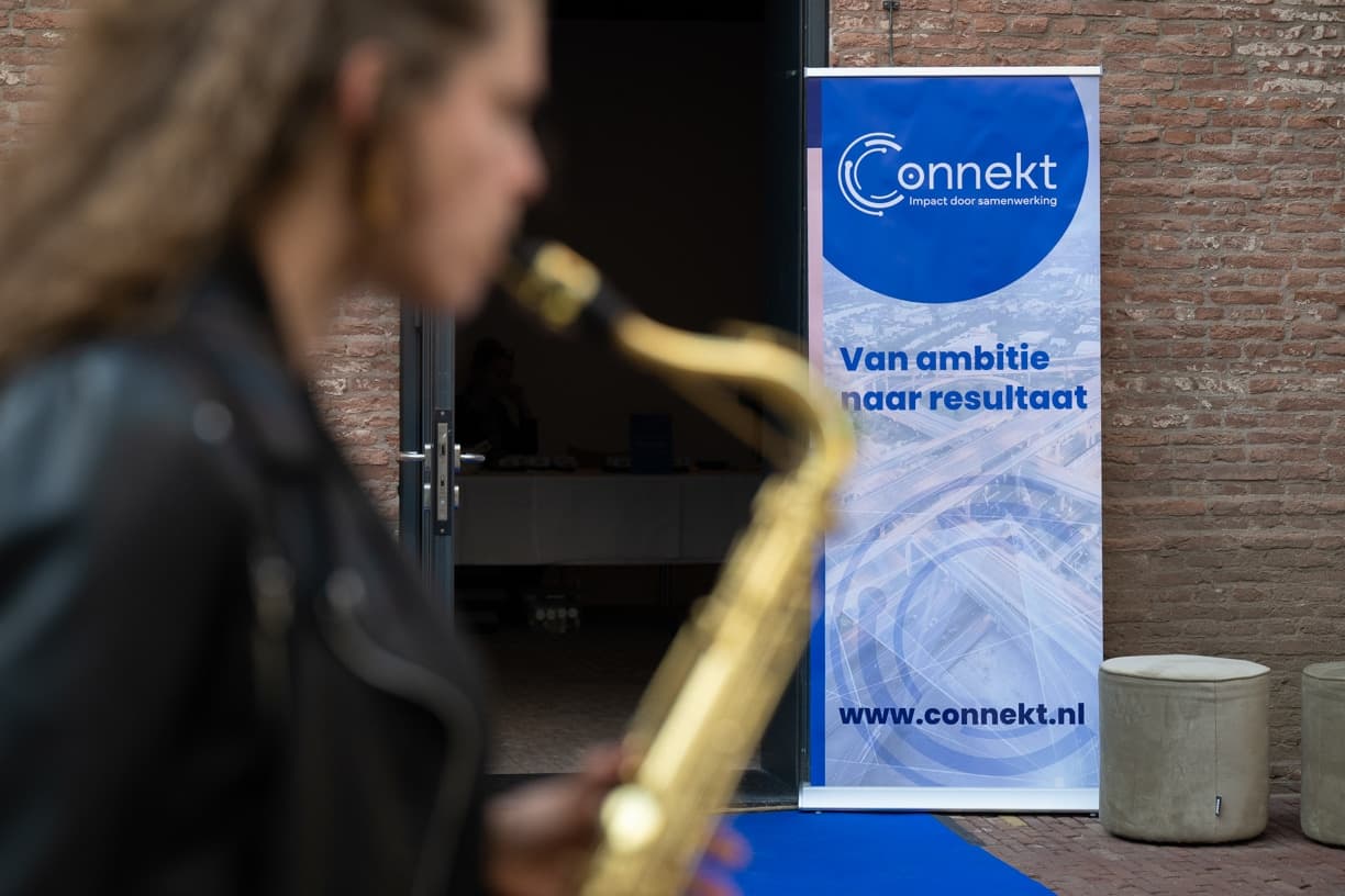 Connekt ledendiner-58