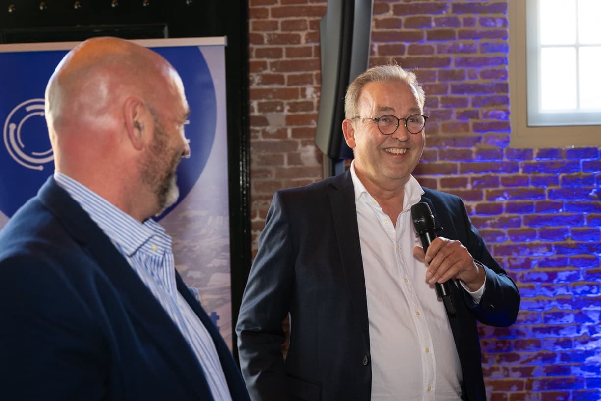 Connekt ledendiner-59