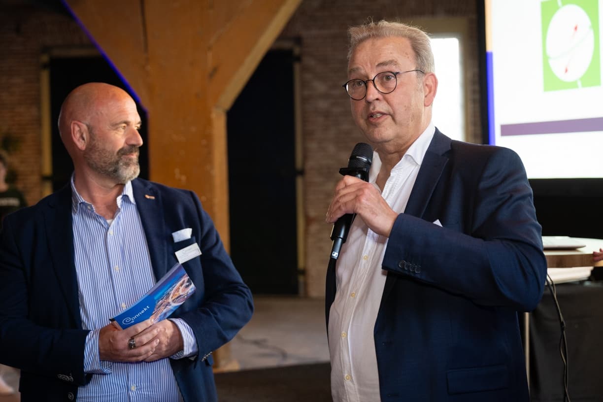 Connekt ledendiner-60