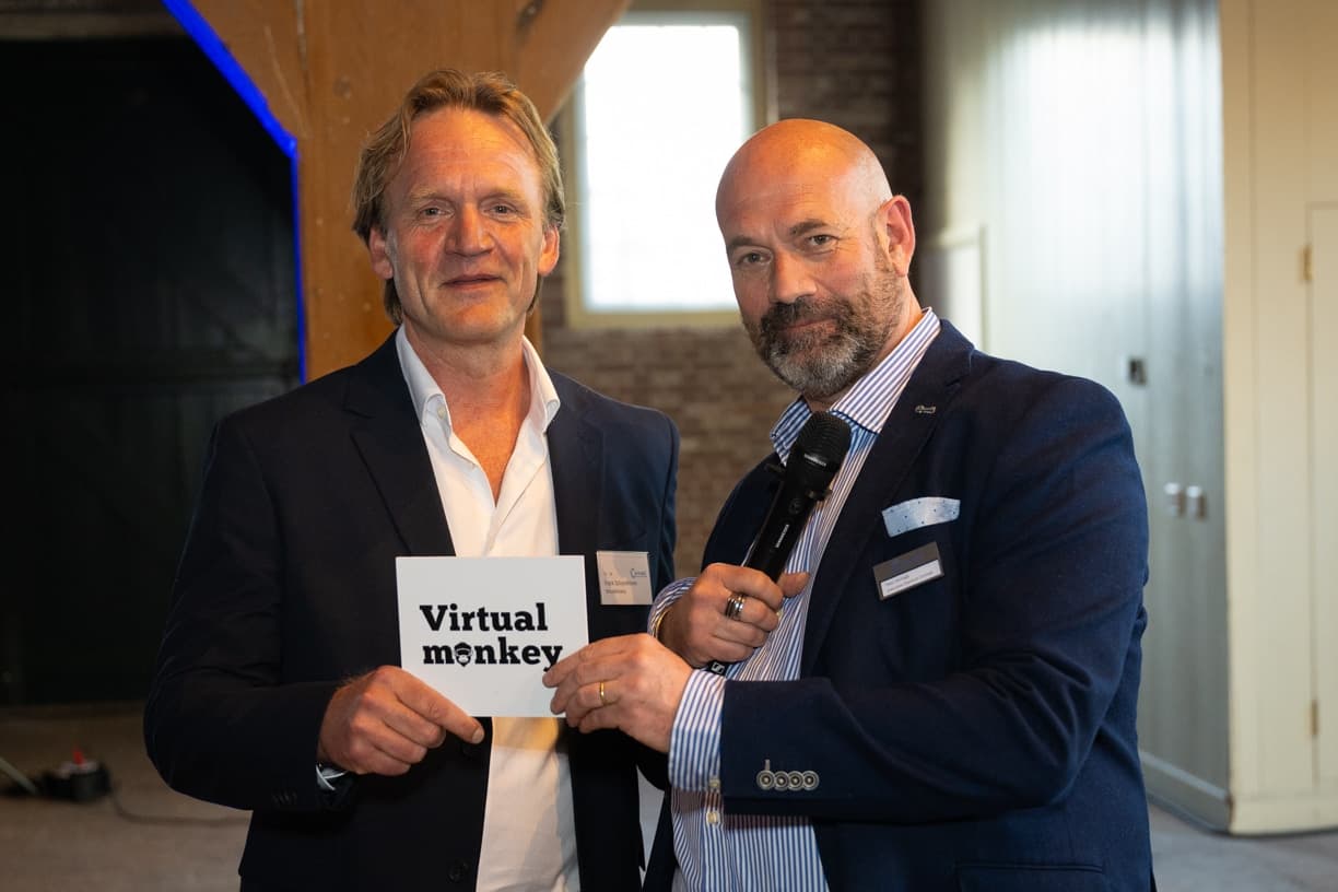 Connekt ledendiner-82