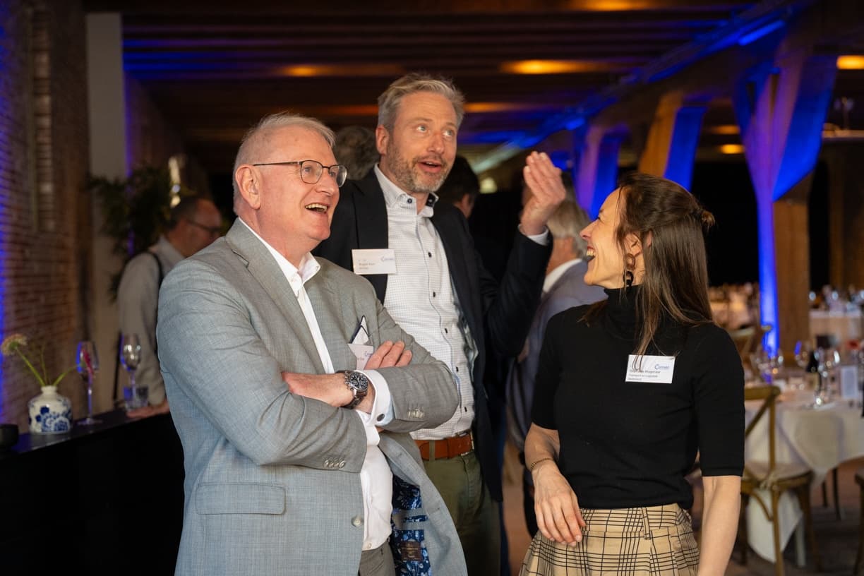 Connekt ledendiner-84