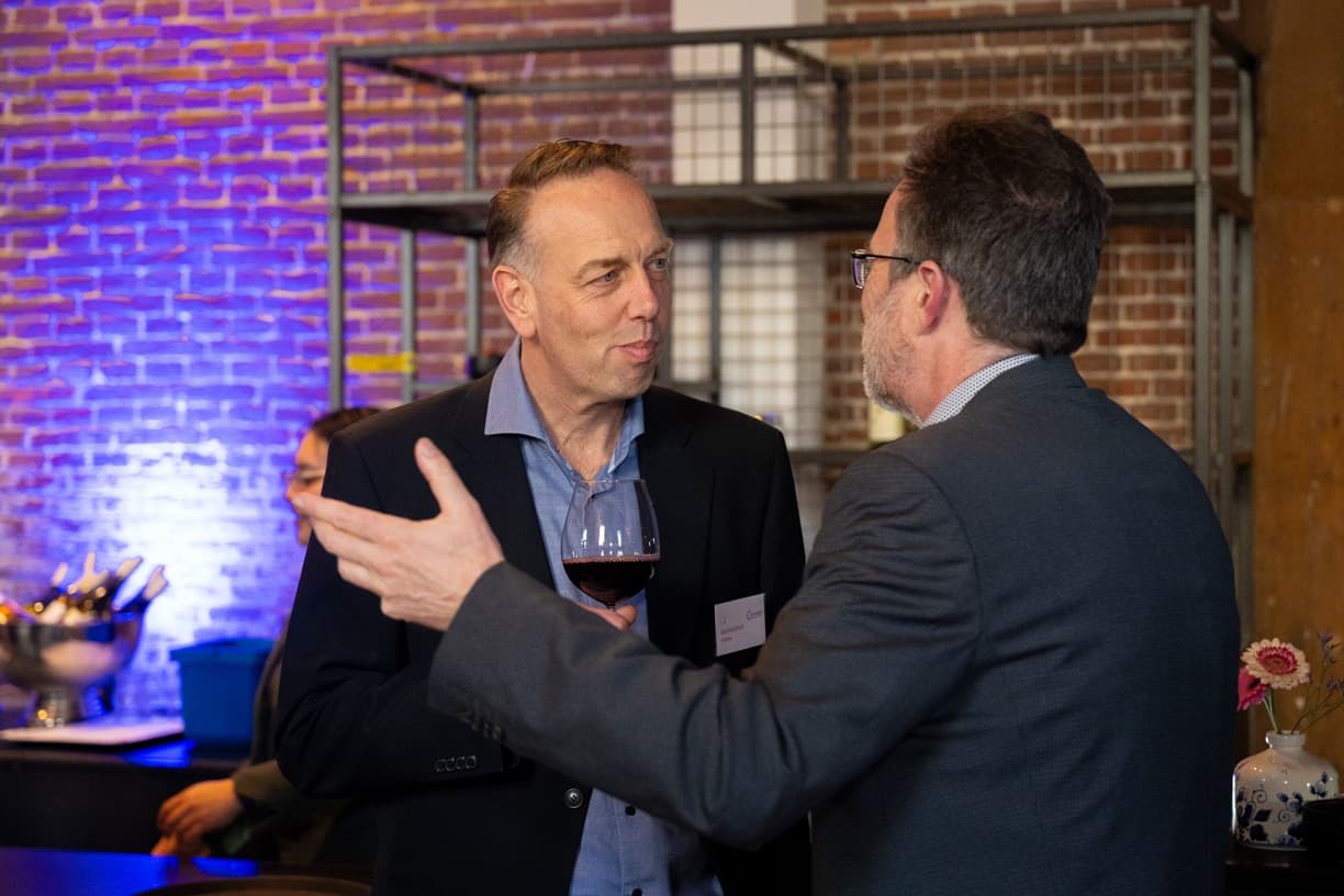 Connekt ledendiner-85