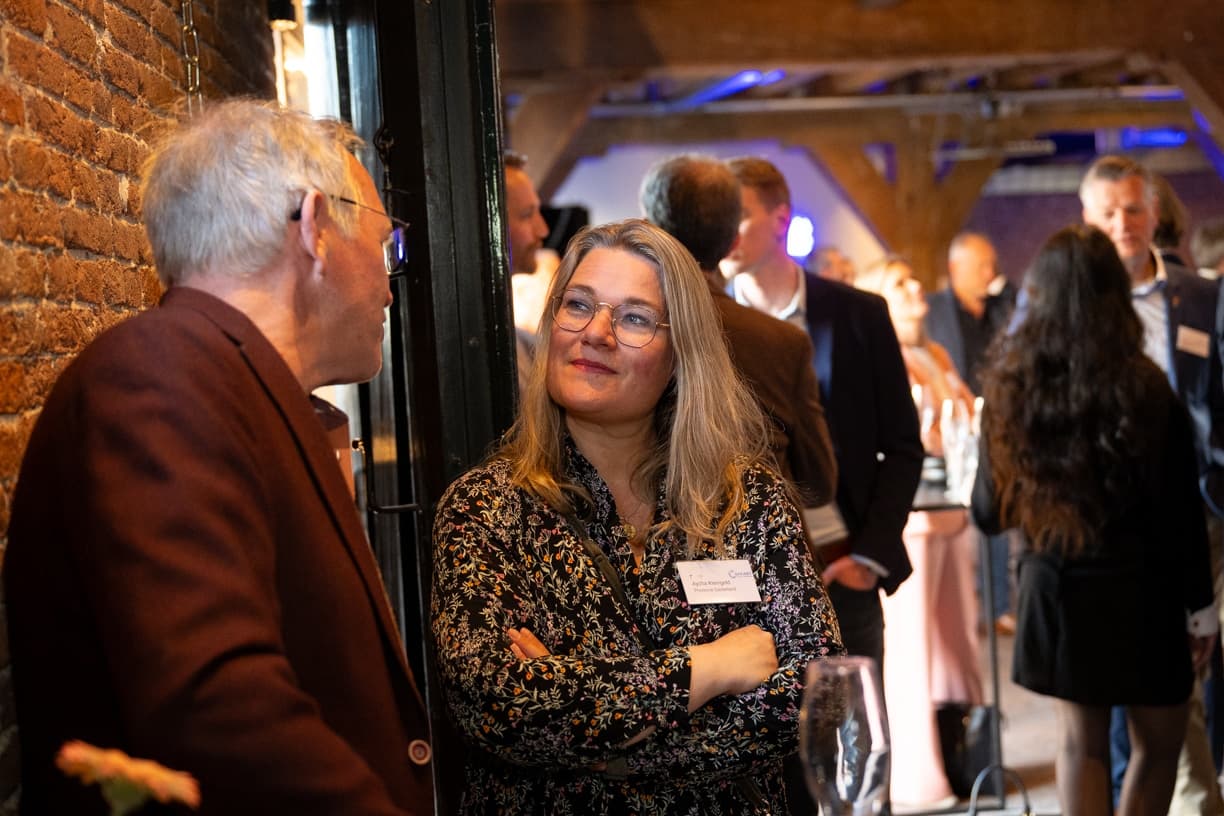 Connekt ledendiner-86