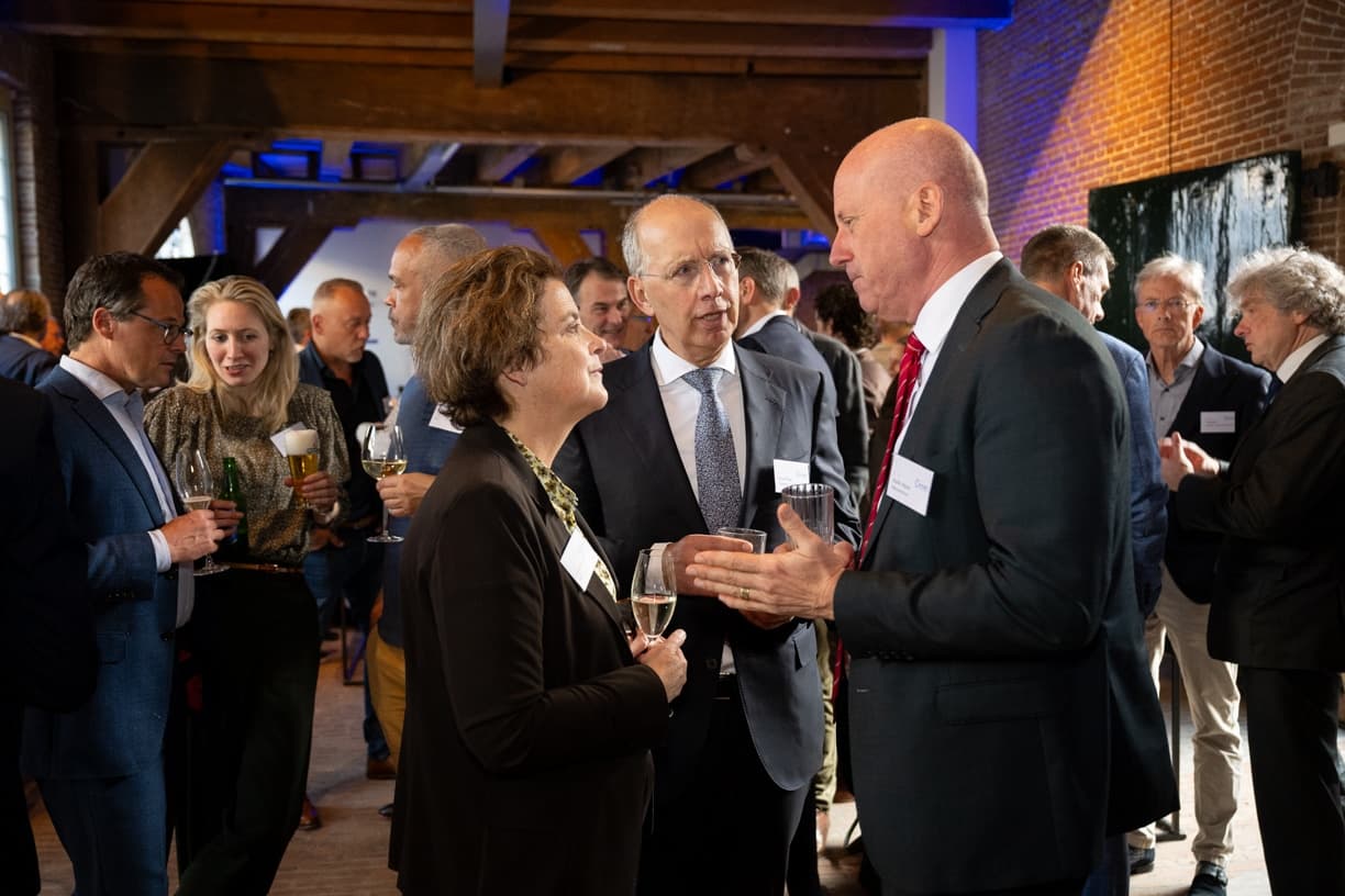 Connekt ledendiner-91