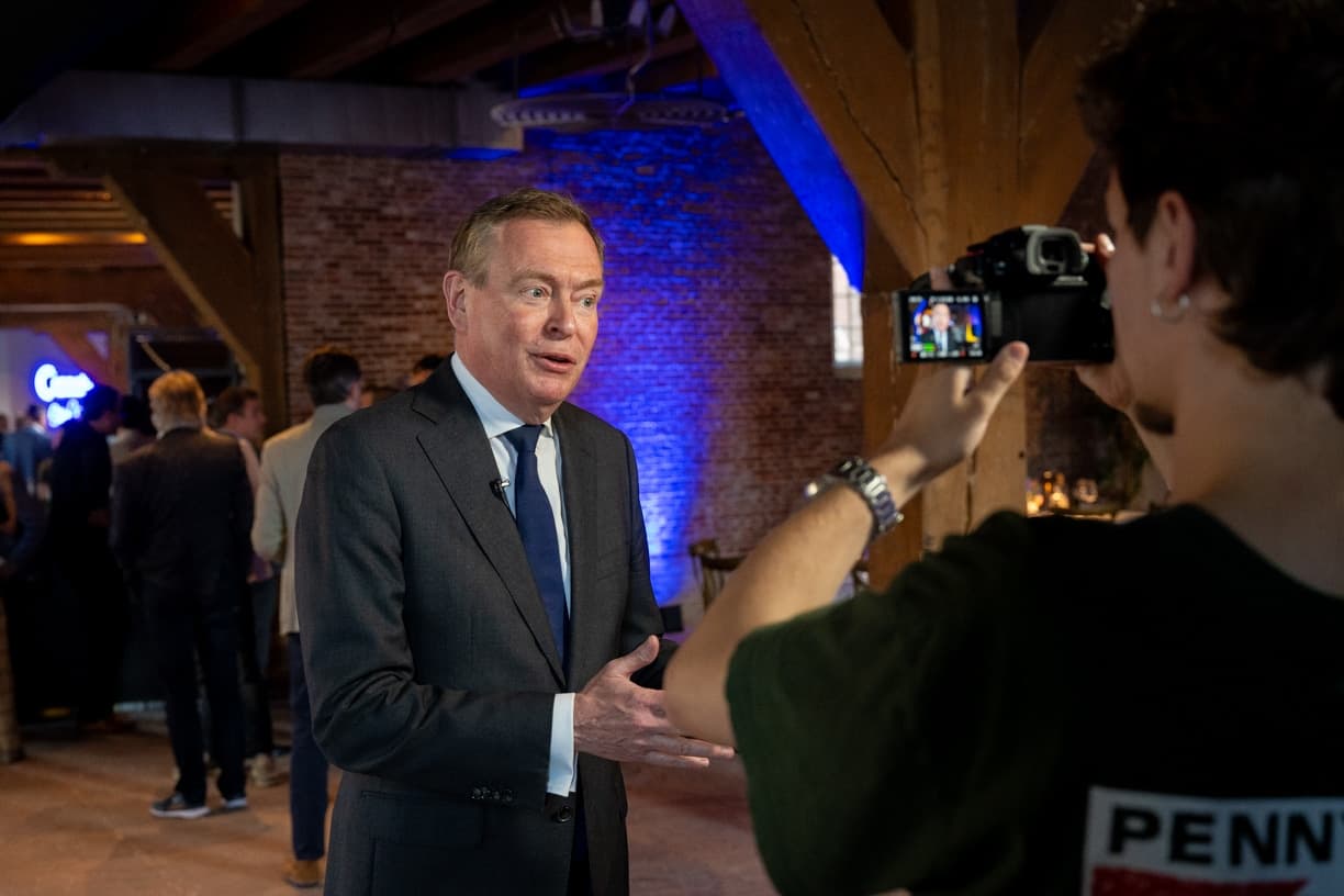 Connekt ledendiner-98