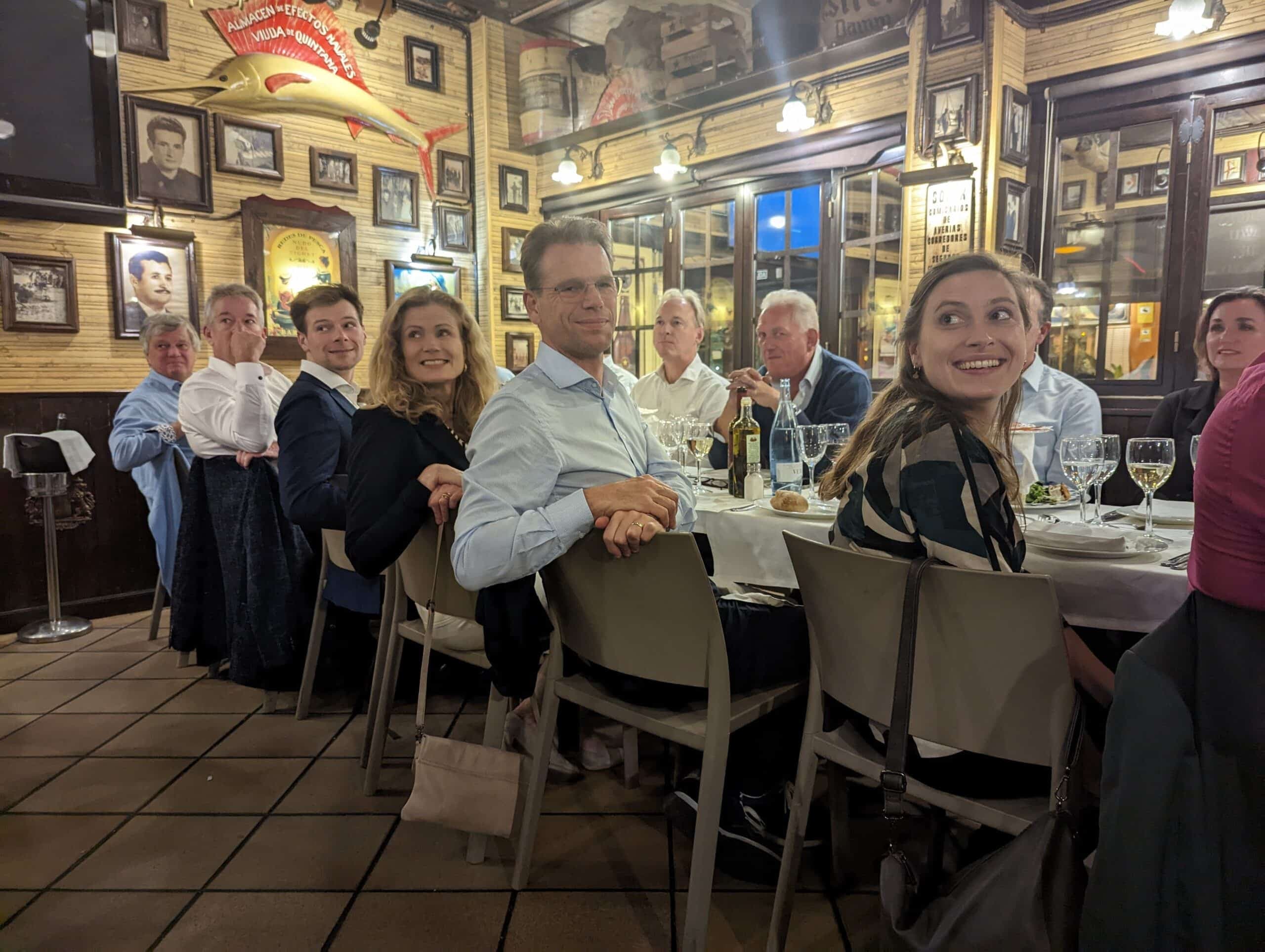 dutch-dinner-10-tafel-rechts-lach-1